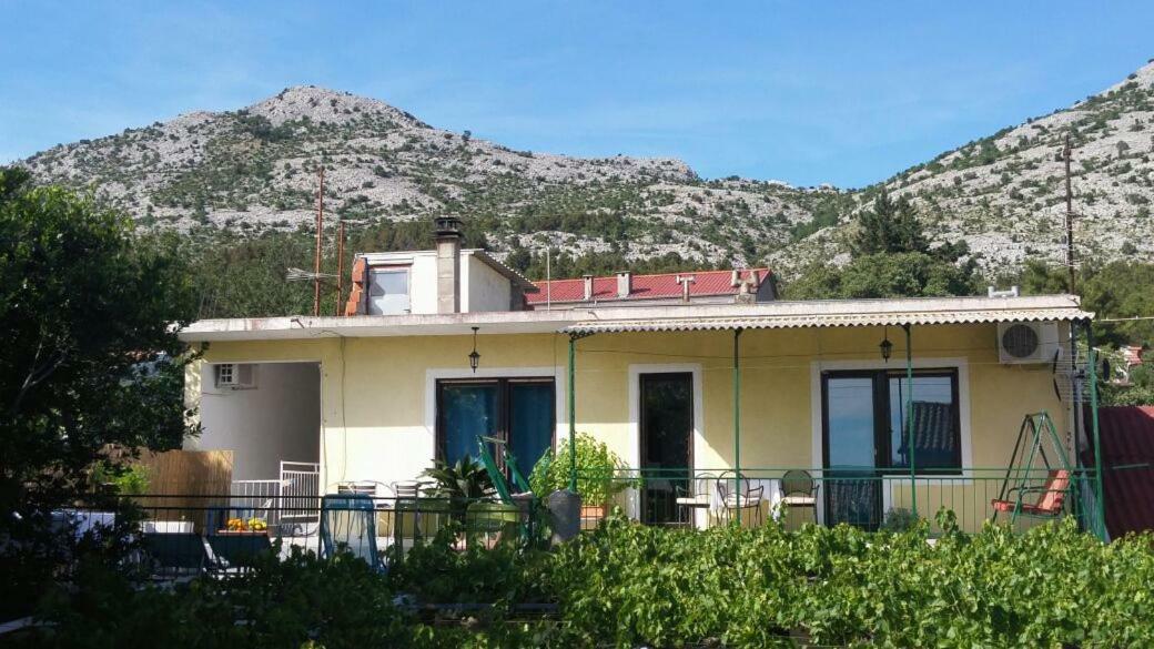 Apartments Viktorija スタリグラード エクステリア 写真